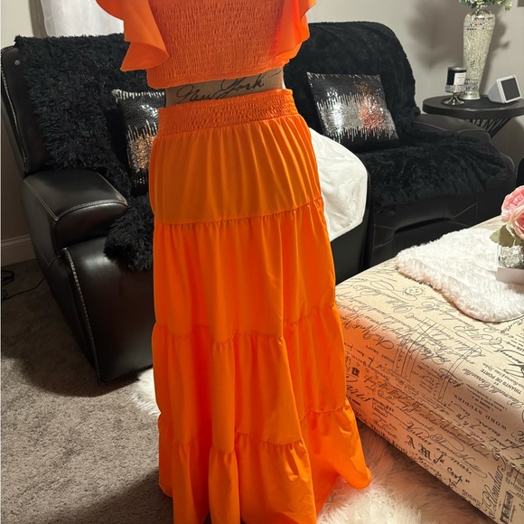 AFEWGKID
Women's Trendy Mid Waist Sling Swing Skirt Set Size |M|NEW!! - Picture 6 of 16